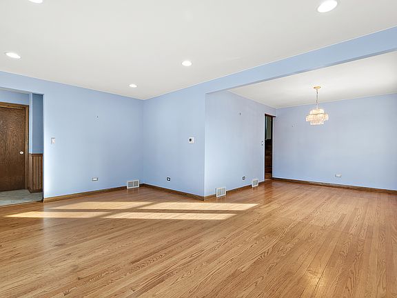 4th image of 9745 S 81st Ave