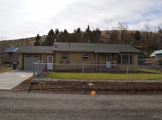 320 SE High St, Mitchell, OR 97750