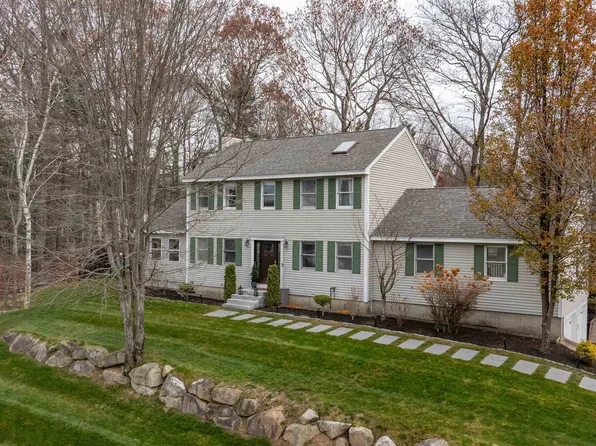 34 Lindsay Road, Hooksett, NH 03106