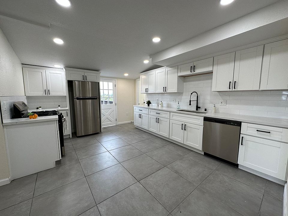 1st image of 1535 Klauber Ave #A