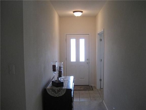 2nd image of 406 N Lori Cir