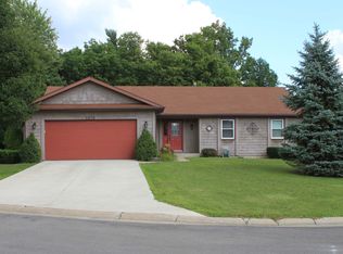 2808 Huntington Pl, Mishawaka, IN 46544