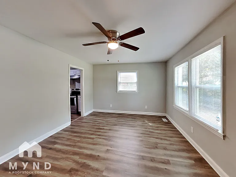 505 Sinclair St — Photo 7