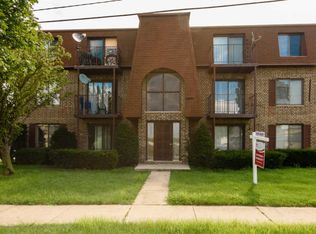 1541 S Ardmore Ave APT A, Villa Park, IL 60181