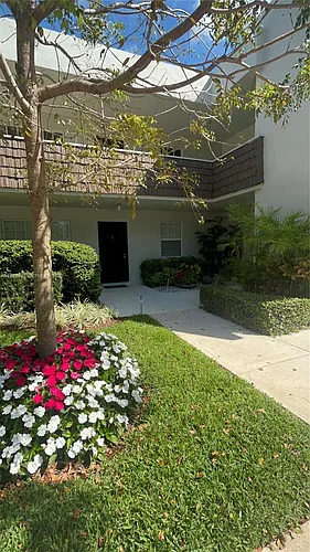 4017 N Cypress Dr #102 Photo 1