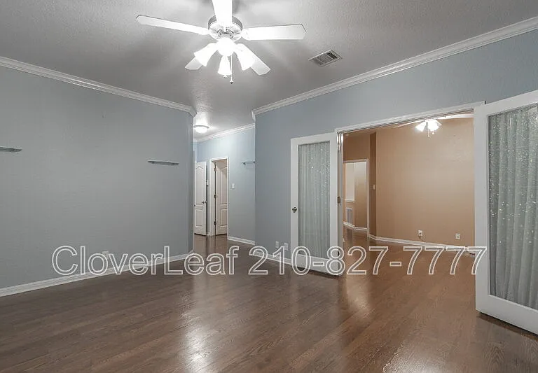 22714 Sabine Smt — Photo 21