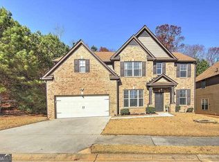 5875 Savannah River Rd, College Park, GA 30349
