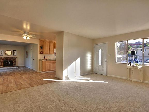 4th image of 573 Continental Dr