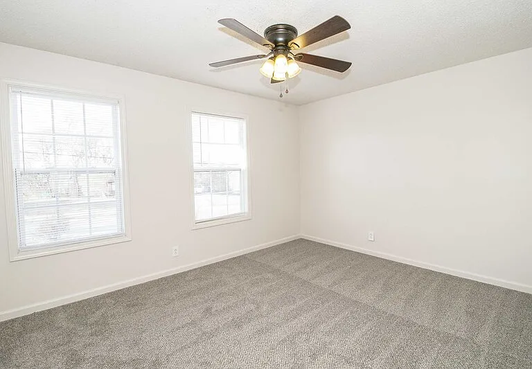 299 Raleigh Dr — Photo 12
