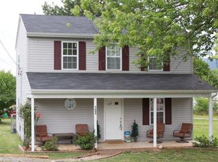 705 8th St, Shenandoah, VA 22849