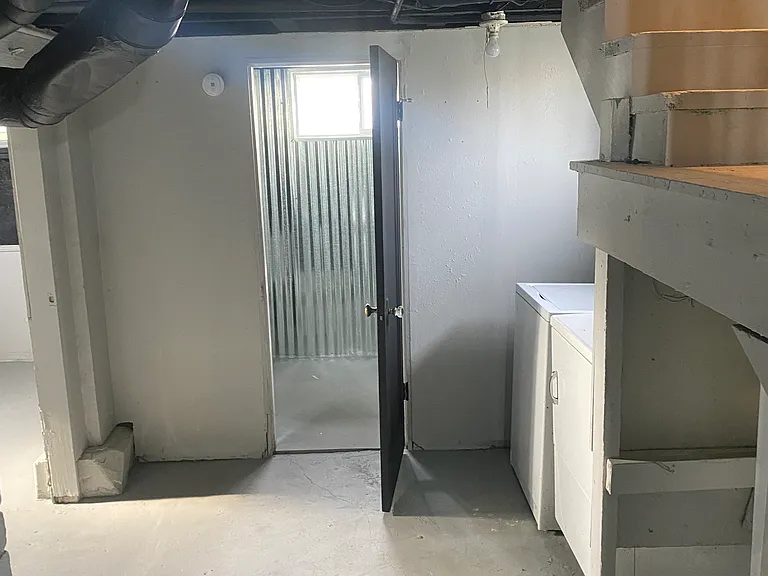 6805 SE 82nd Ave — Photo 35
