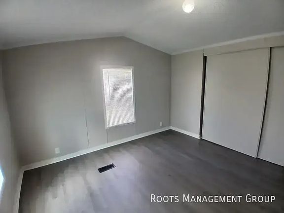 5th image of 311 Carriage Lane Est #311
