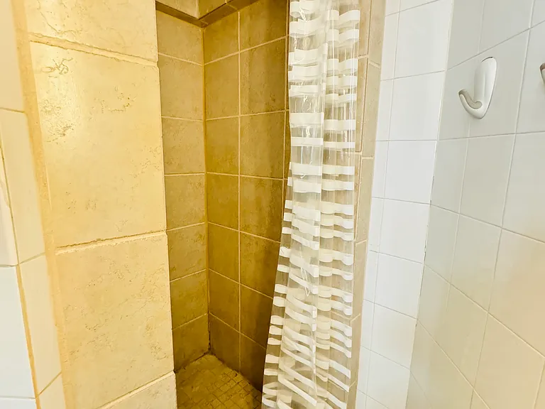 65 Burbank St #7 — Photo 9