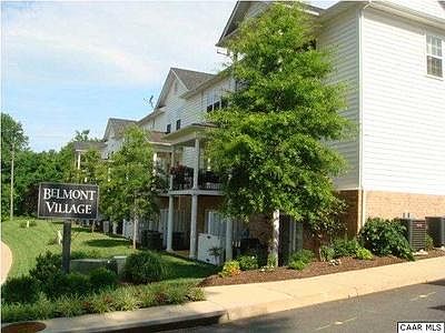 Well-kept townhome community in Belmont.
