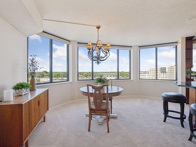 6566 France Ave S APT 901, Edina, MN, 55435