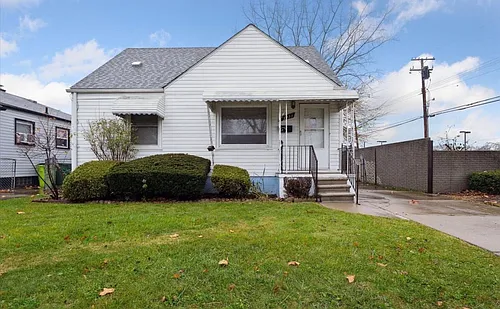 24933 Valley Ave Photo 1