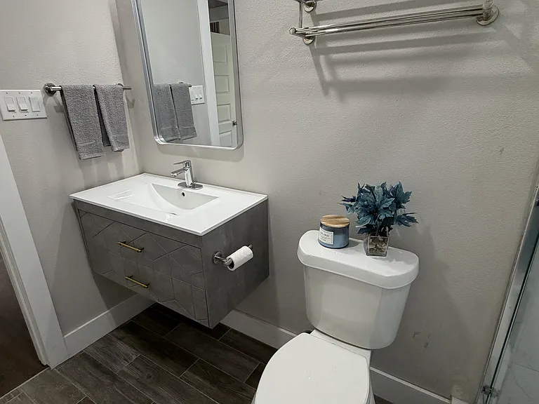 231 Elm St — Photo 18