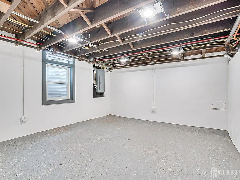 338 Buckelew Ave — Photo 31