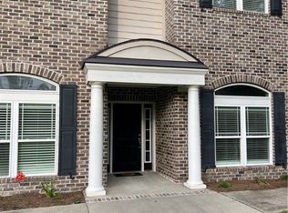 2302 River Oaks Dr, Richmond Hill, GA 31324