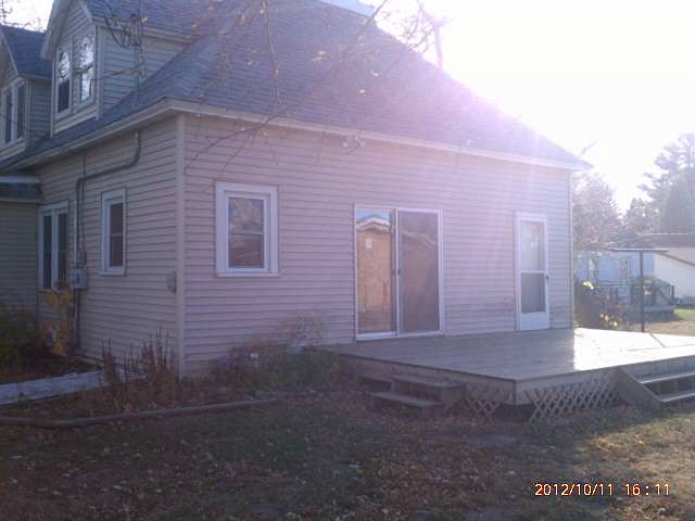 2nd image of 519 E Butternut Ave