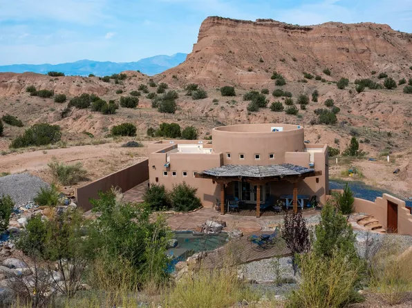 19 Camino Juandell, Chimayo, NM 87522