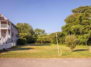 506 S Water St, Oriental, NC 28571