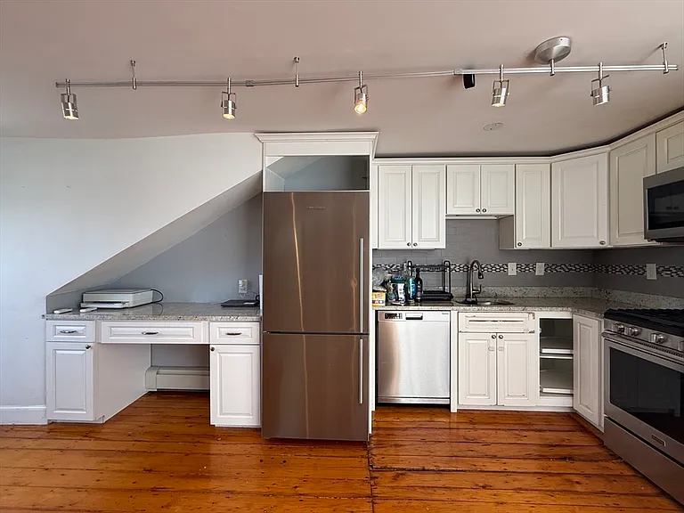 88 W Springfield St #4 — Photo 3