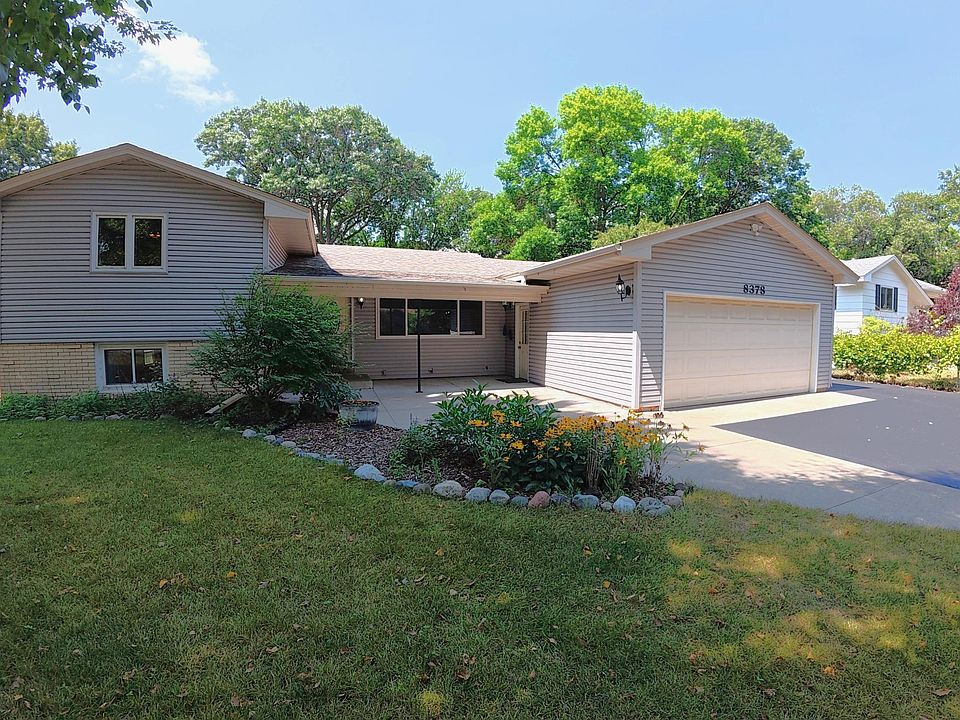 1st image of 8378 Groveland Rd