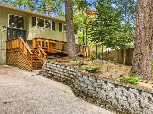 30 Coachman Dr, Eugene, OR 97405