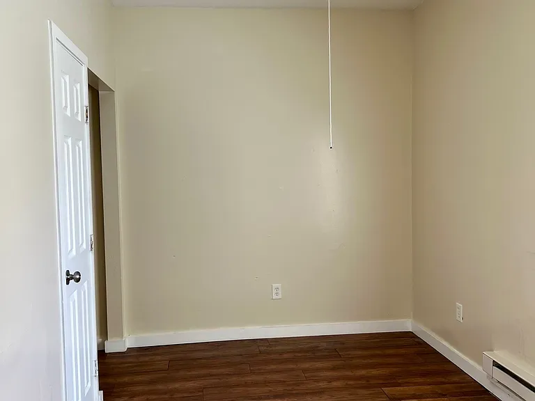 1023 E Haskell St — Photo 15