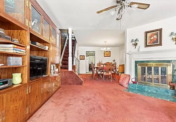 3rd image of 137-15 94th St