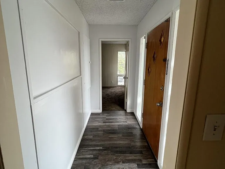 24463 Park St — Photo 17