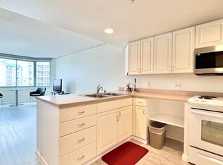 1314 Kalakaua Ave APT 1407, Honolulu, HI 96826