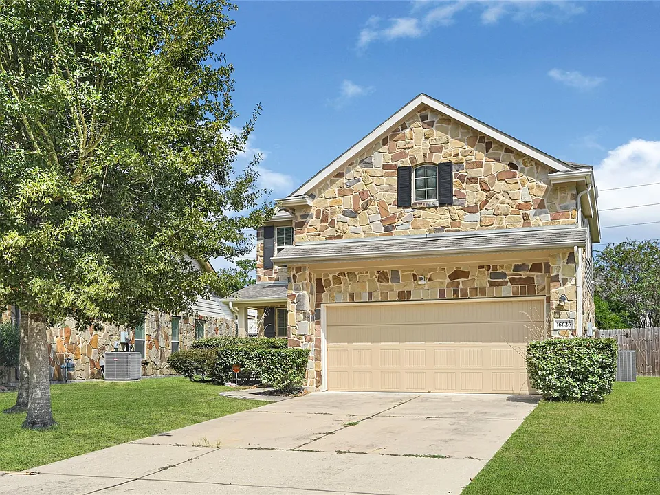 16626 Lake Prince Ln