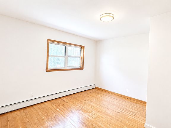 5th image of 4638 197th St #1