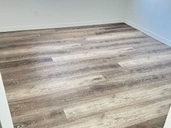 4th image of 2204 S Beverly Glen Blvd #Townhouse 106