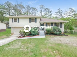6690 Vesta Brook Dr, Morrow, GA 30260