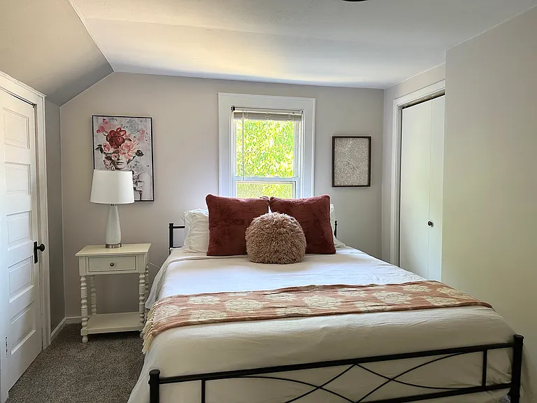 2468 N Wauwatosa Ave — Photo 13