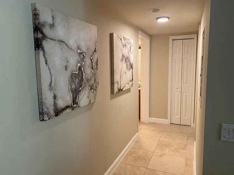 Royal Palm Apartments — Photo 56