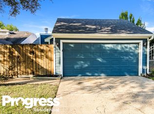 11811 Plumpoint Dr, Houston, TX 77099