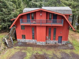 95175 Greggs Creek Rd, Gold Beach, OR 97444