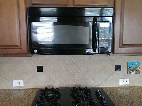 Upgraded Maple Wood Cabinets