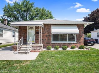 2257 Moorhouse St, Ferndale, MI 48220