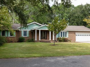 895 Darwin St, Charleston, SC 29412