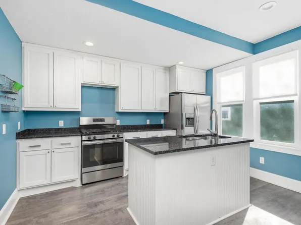 2517 Sheridan Ave N, Minneapolis, MN 55411