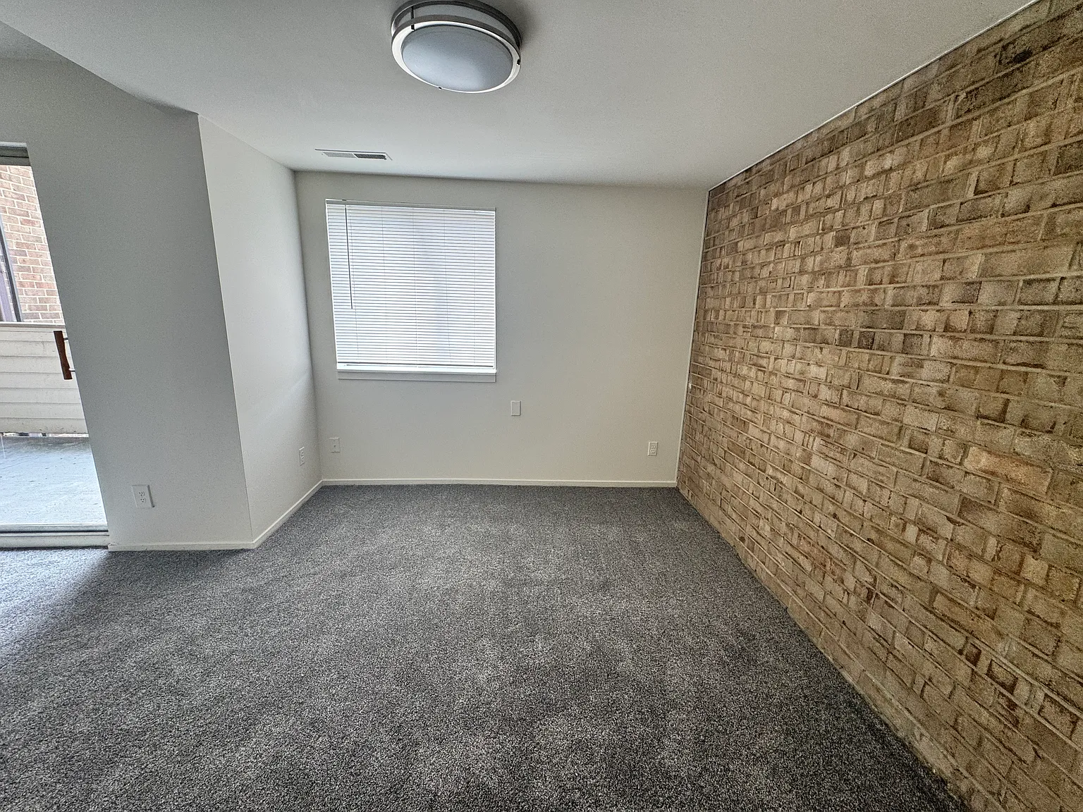 1 bed, 802 sqft, $1,775 — Photo 4