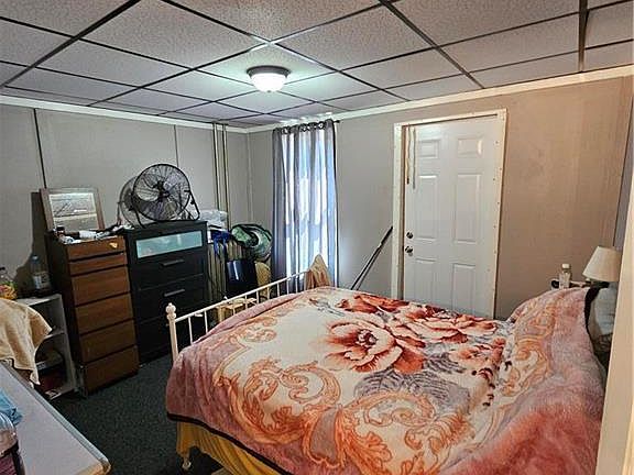 5th image of 35 Vine St