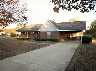 121 Chatham St, Fulton, MS 38843