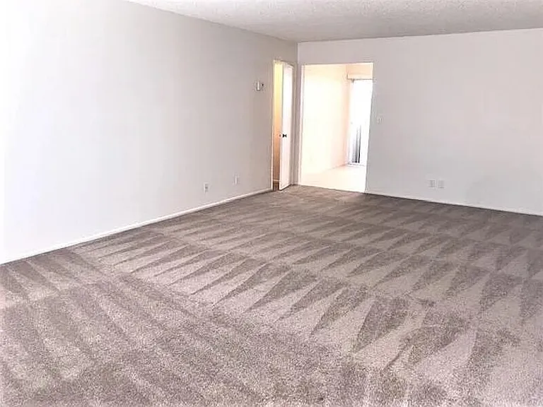 406 Ellwood Beach Dr #6 — Photo 2