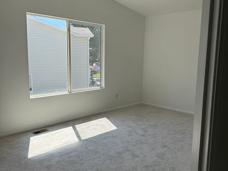 1327 Wilkerson Way — Photo 16
